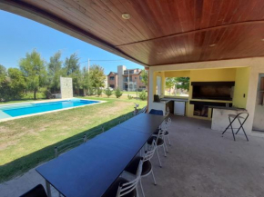Hermosa Casa en Roldan ideal Familias